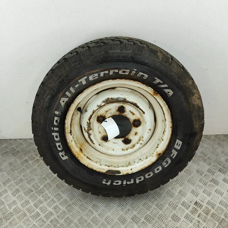 R16 tērauda štancētais disks (-i) ANR4636PM