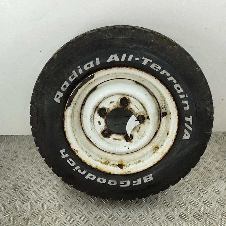 R16 tērauda štancētais disks (-i) ANR4636PM