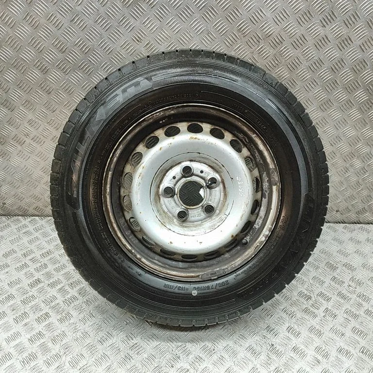 R16 tērauda štancētais disks (-i) 2N0601027L