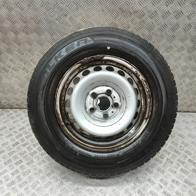 R16 tērauda štancētais disks (-i) 2N0601027L