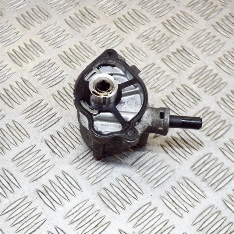 Vacuum pump – Mercedes-Benz E-Class W212 (2009-2016)