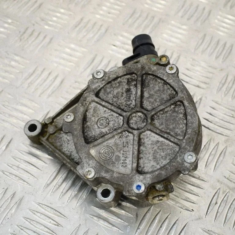 Vacuum pump – BMW X3 F25 (2010-2017)