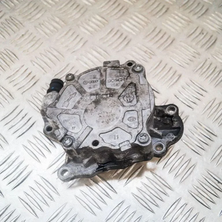 Vacuum pump – Volkswagen Passat CC (2008-2016)