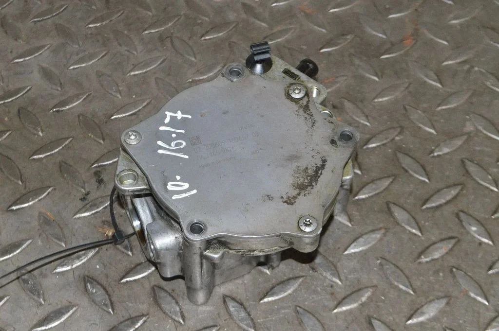 Vakuuma sūknis – Audi A6 Allroad C6 (2006-2011)