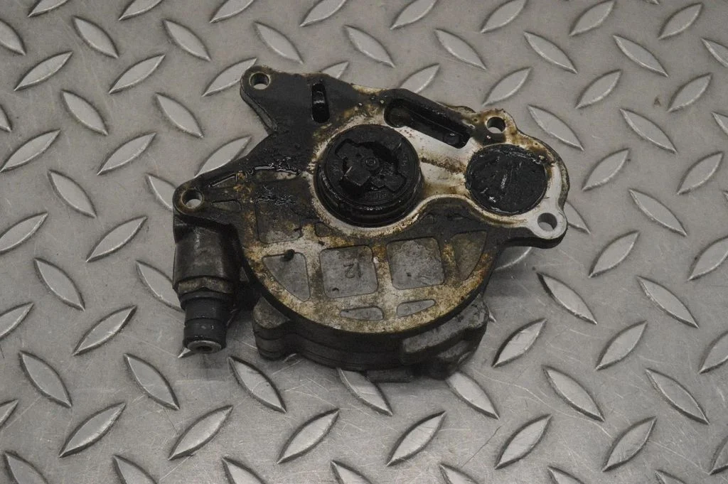 Vacuum pump – Volkswagen Polo V 6R (2009-2017)