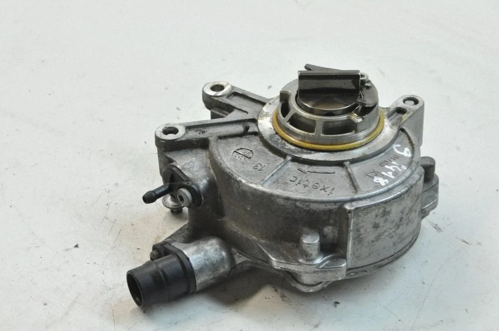 Pompa próżniowa (vacuum) – BMW Seria 5 F10 F11 (2009-2016)