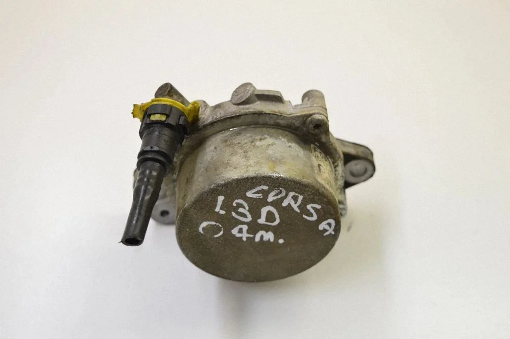 Vacuum pump – Opel Corsa D (2006-2014)
