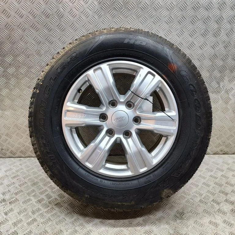 R17 vieglmetāla disks (-i) JB3C1007L1B