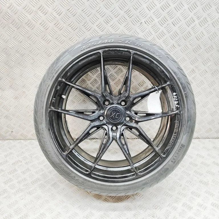 R18 alloy rim