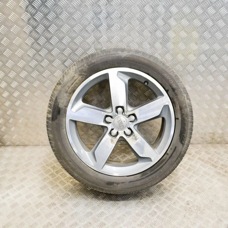 R18 vieglmetāla disks (-i) 8U0601025T