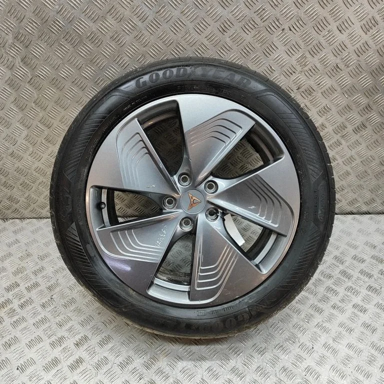 R18 vieglmetāla disks (-i) 10E601025N