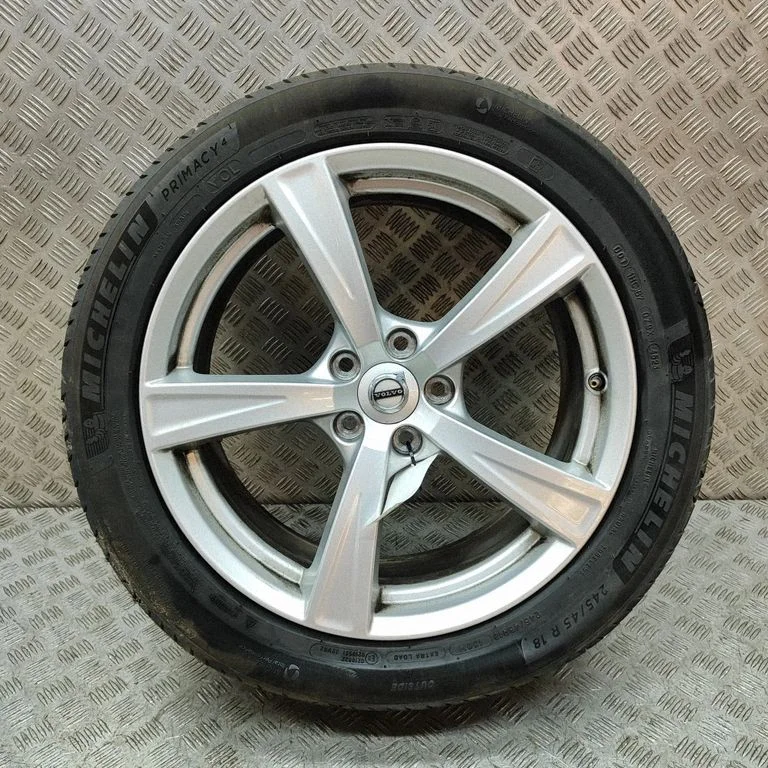 R18 valuvelg (-veljed) – Volvo S90, V90 (2016-)