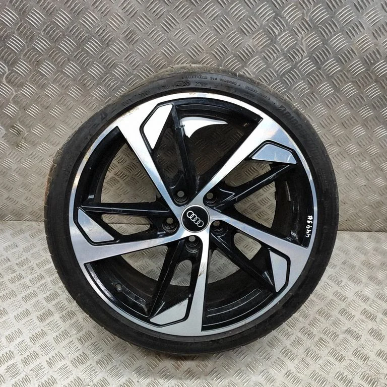 R19 alloy rim 8Y0601025R