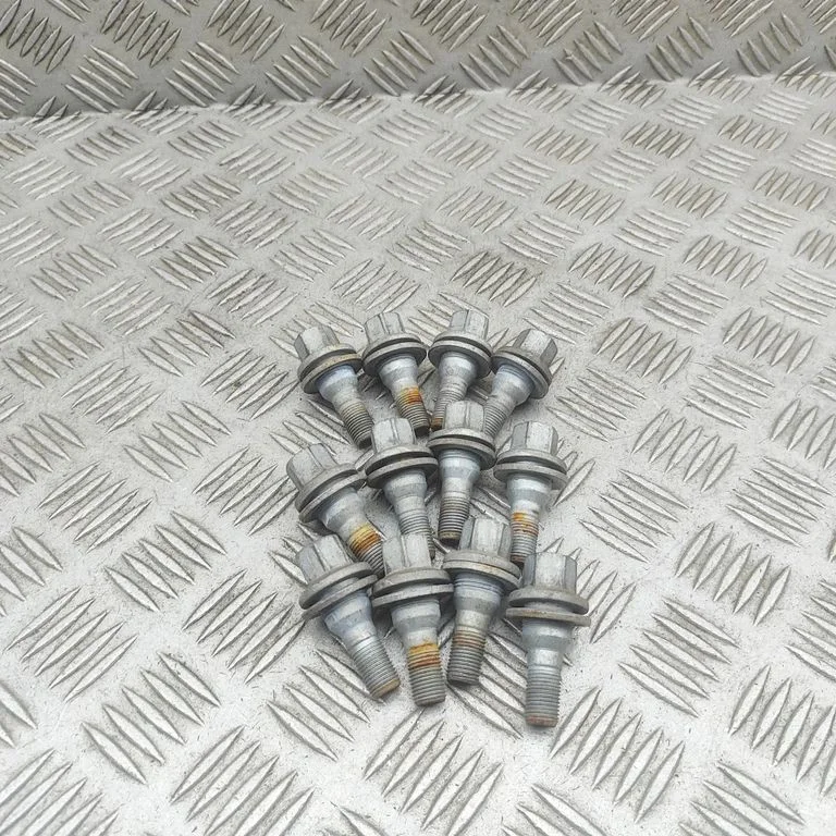 Nuts/bolts – Peugeot 2008 II (2019-)