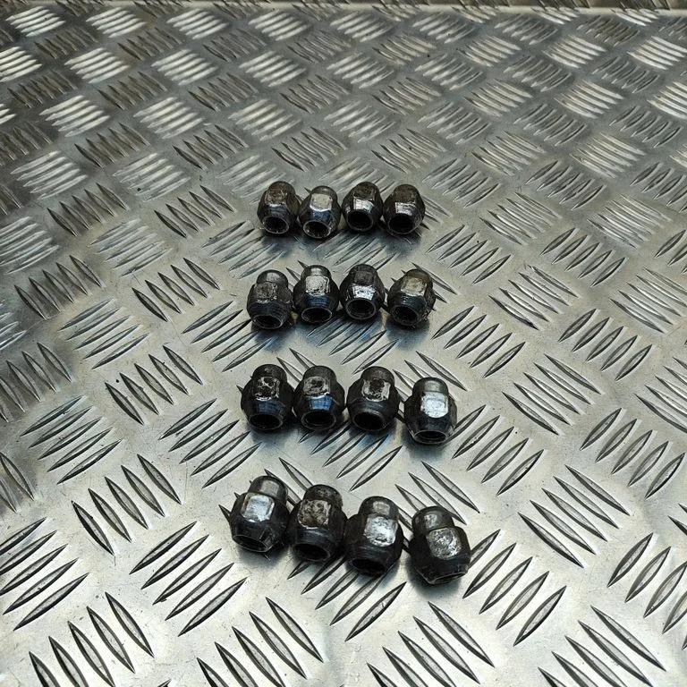 Skrūves/uzgriežņi 5295014140