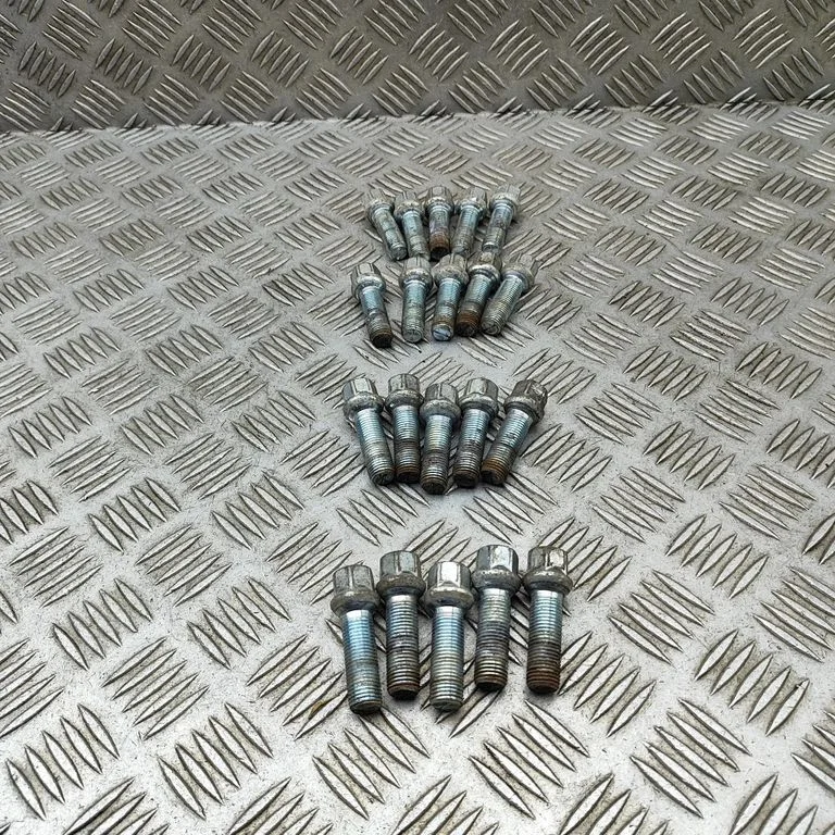 Nuts/bolts