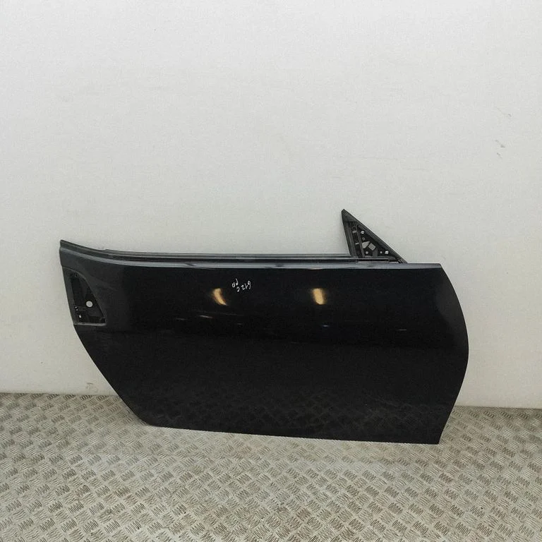 Priekšējās durvis (kupejai) H01521EAMA