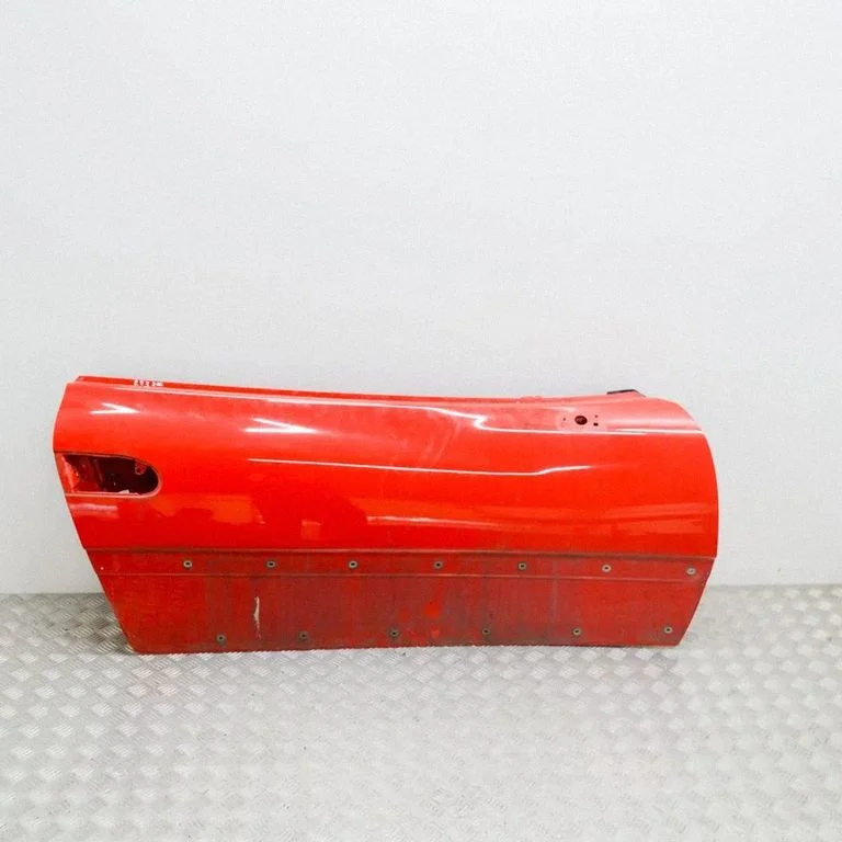 Priekšējās durvis (kupejai) MB637500