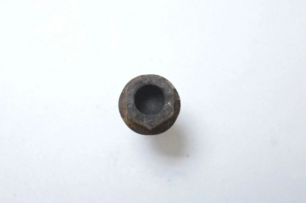 Nuts/bolts