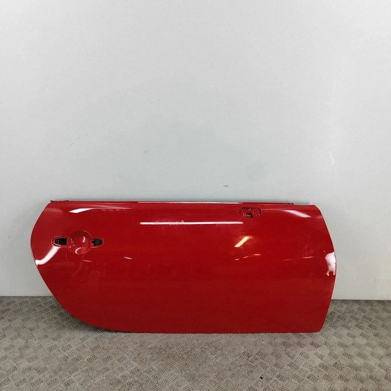 Priekšējās durvis (kupejai) SU00311250