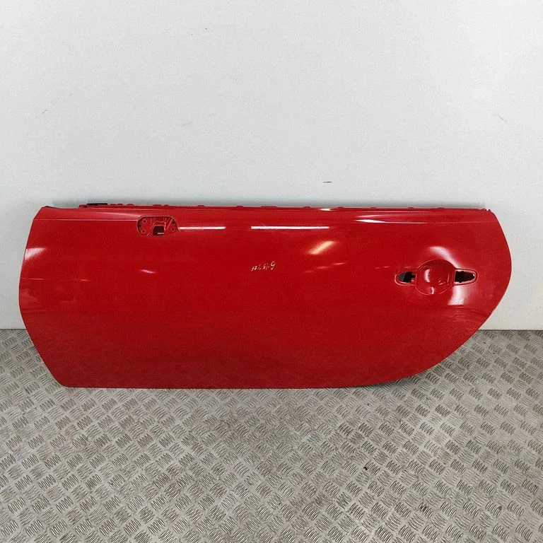 Priekšējās durvis (kupejai) SU00311251