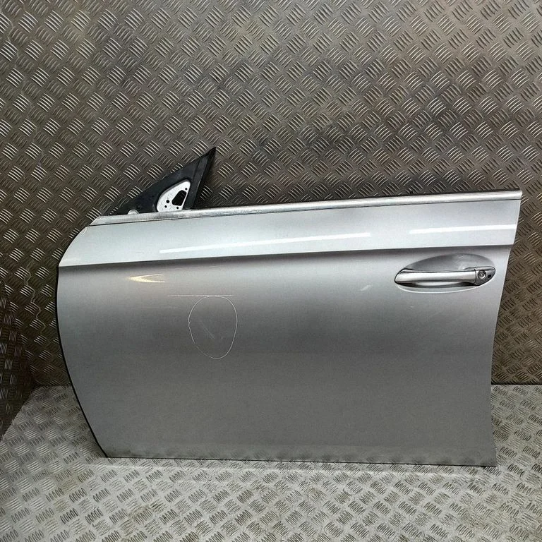Priekšējās durvis (kupejai) A2197200105