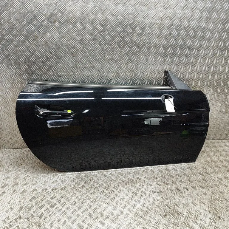 Priekšējās durvis (kupejai) A1727220210