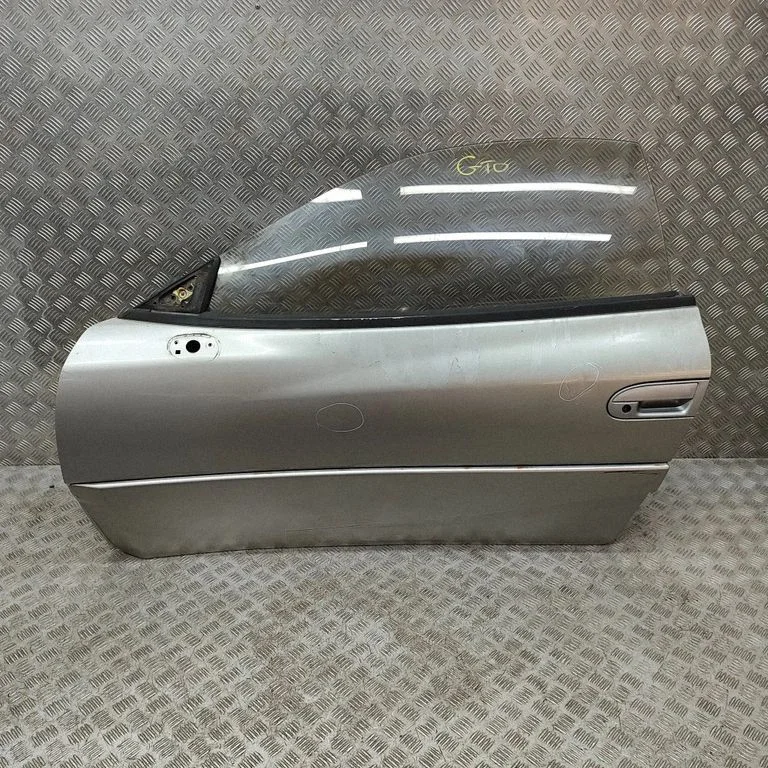 Front door coupe MB637503