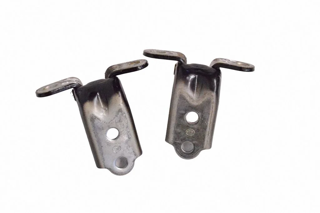 Front door upper hinge – KIA Optima (2015-2020)