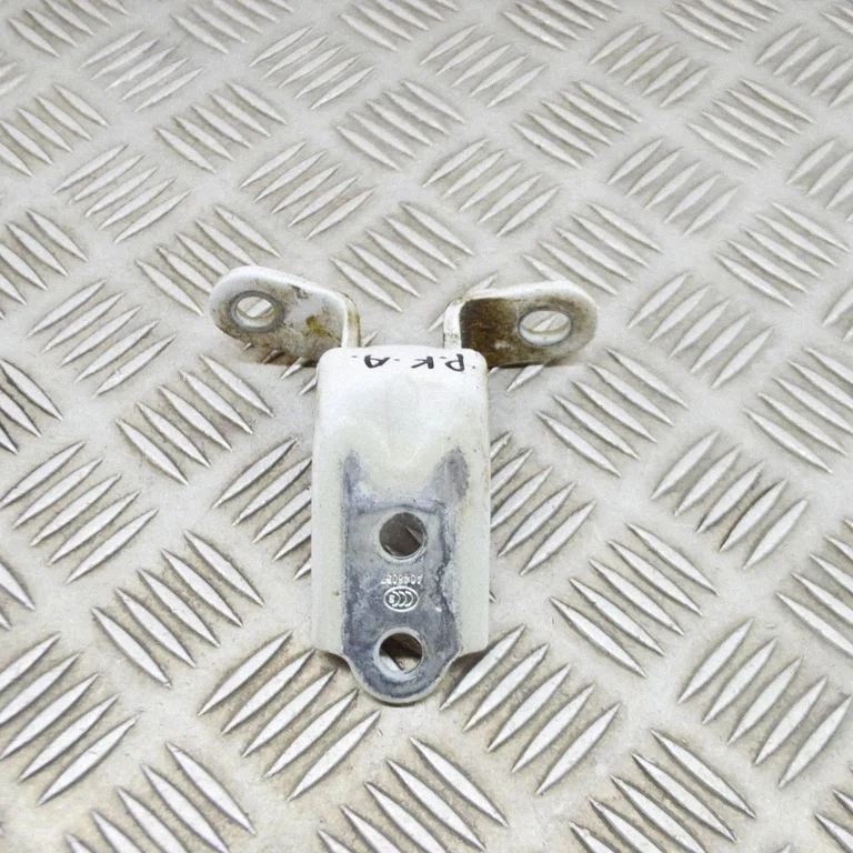 Front door upper hinge – KIA Optima (2015-2020)
