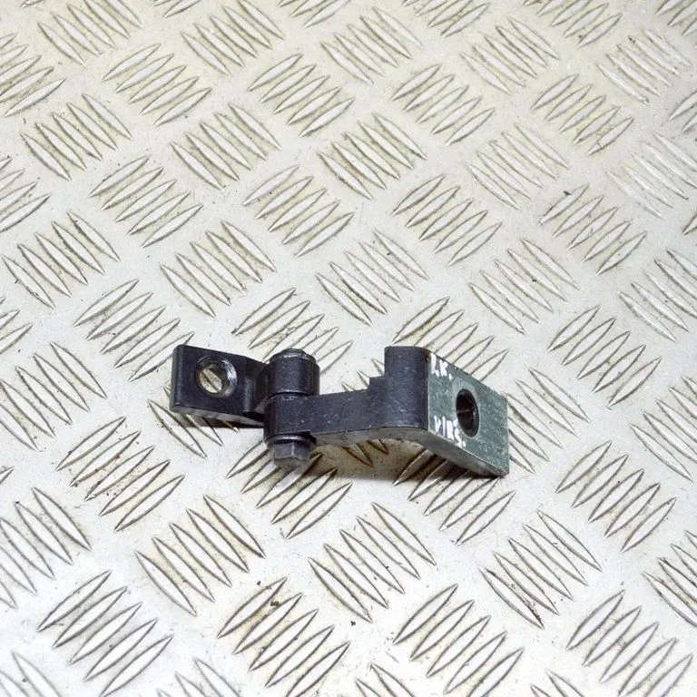 Front door upper hinge – BMW i3 (2013-)