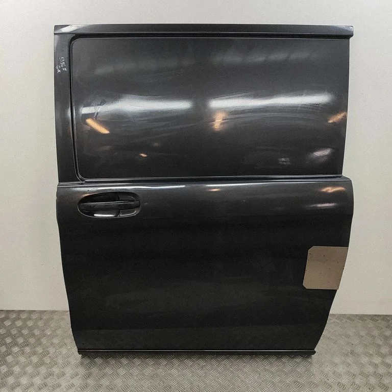 Priekšējā augšējā eņģe A4477304200