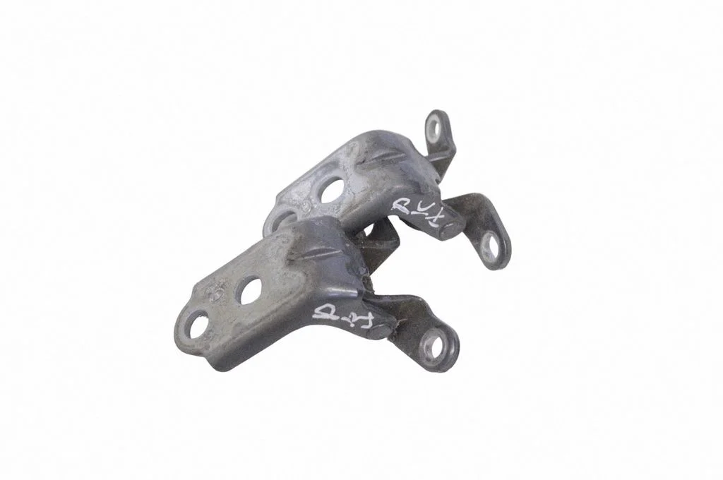 Front door upper hinge – left