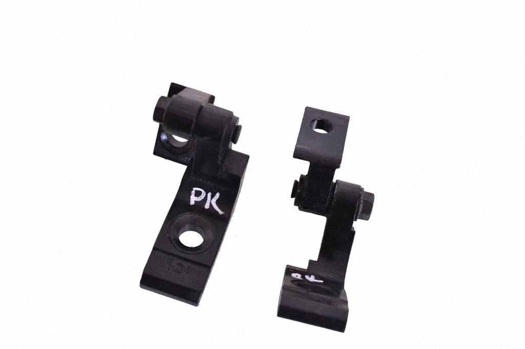 Front door upper hinge – BMW i3 (2013-)