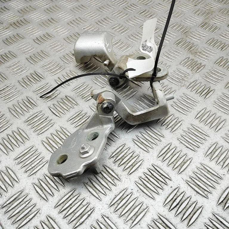 Front door hinges set CK41V22811AD