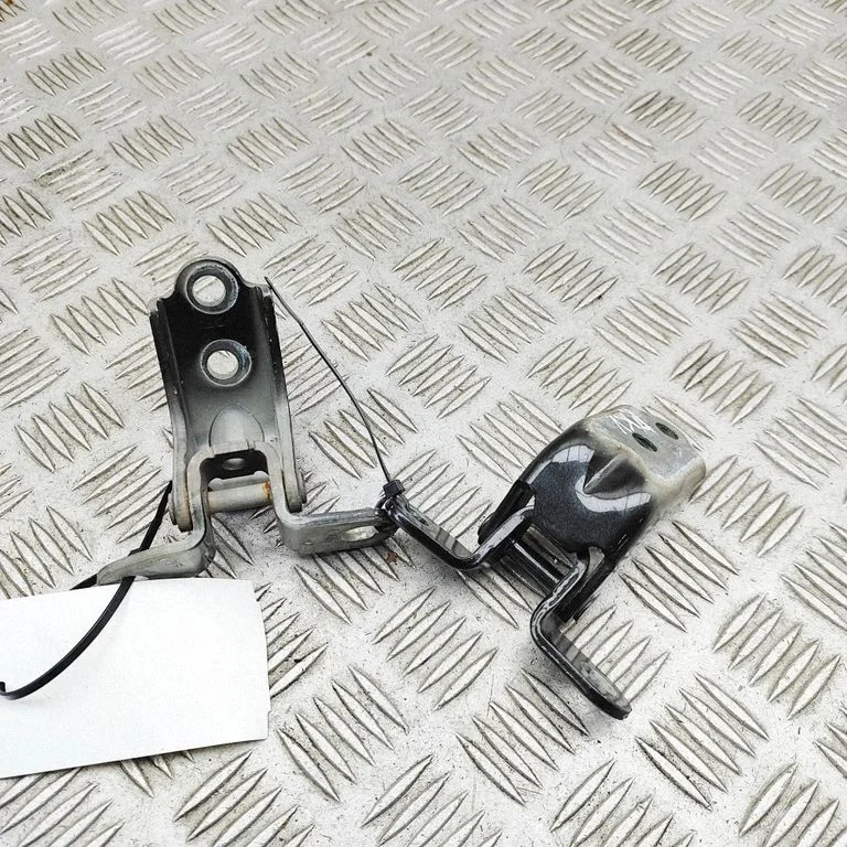 Front door hinges set – KIA Niro (2022-)