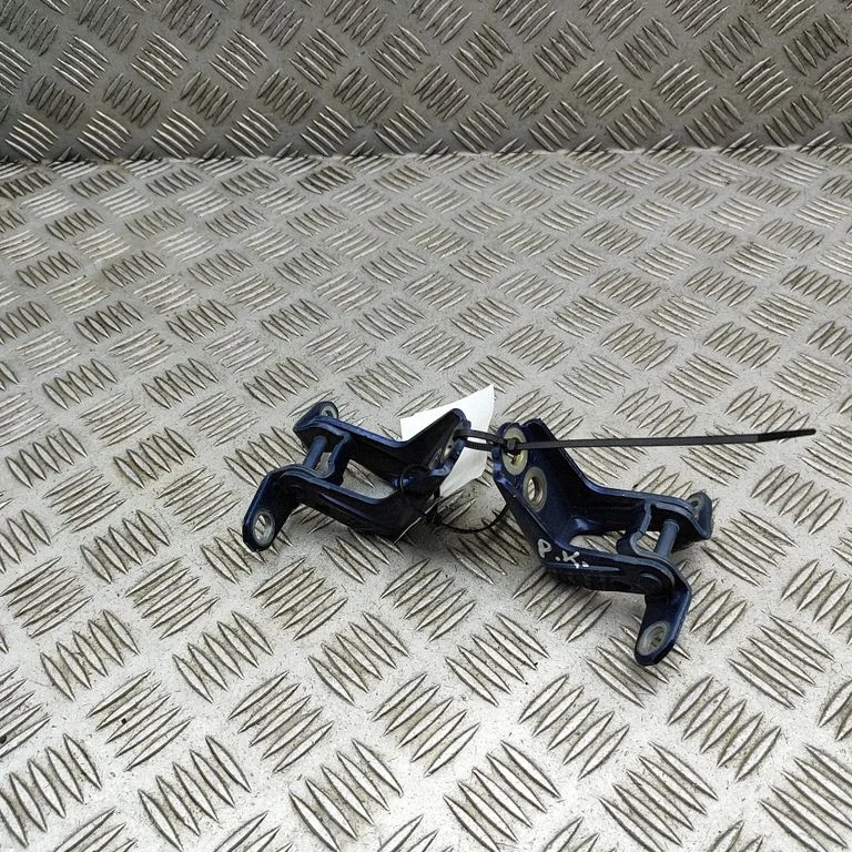 Front door hinges set 804016RA0A