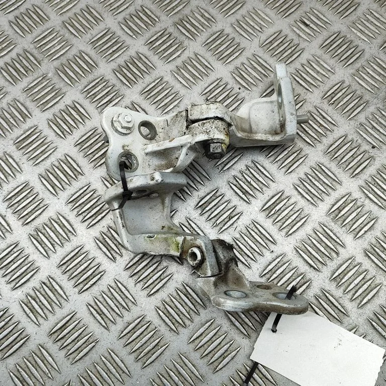 Komplet zawiasów drzwi przednich BK21V22801AK