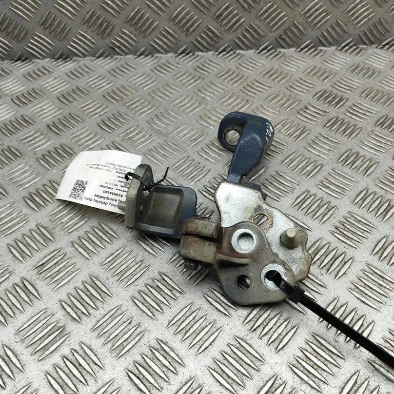 Komplet zawiasów drzwi przednich CK41V22800AE