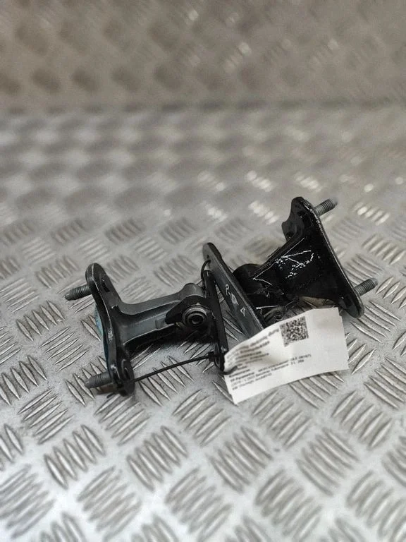 Esiukse hingede komplekt – Mercedes-Benz GLE-klass W167 (2019-)