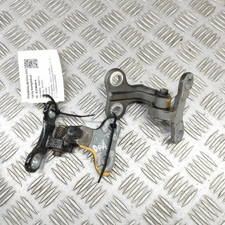 Front door hinges set – Volvo V50 (2008-2012)