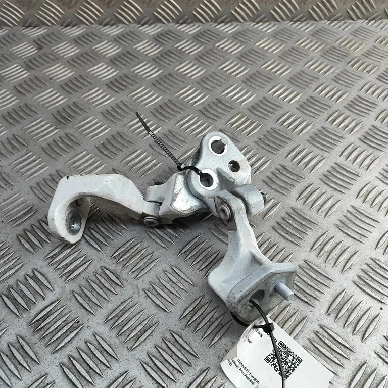 Komplet zawiasów drzwi przednich CK41V22810AE