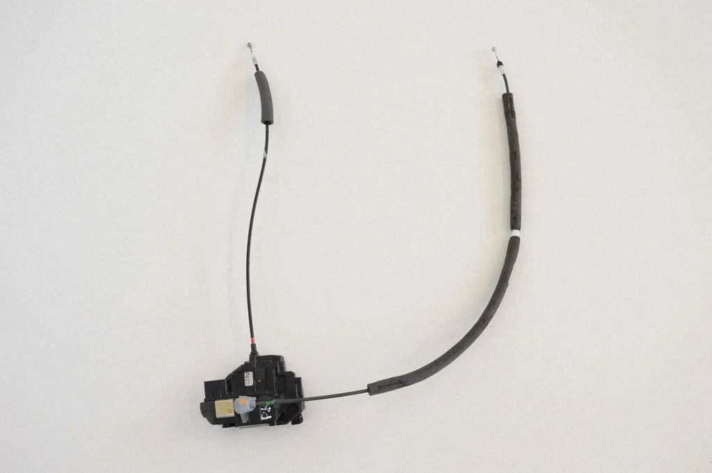 Coupe door lock (next to the handle) X12CFLS