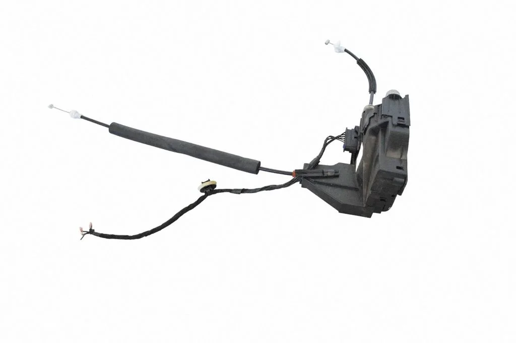 Priekšējā slēdzene (pie roktura) GX63203A29MC