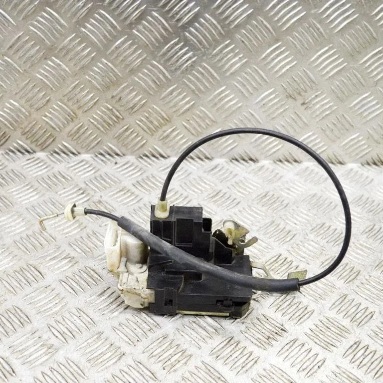Coupe door lock (next to the handle) – Fiat Ducato (2002-2006)
