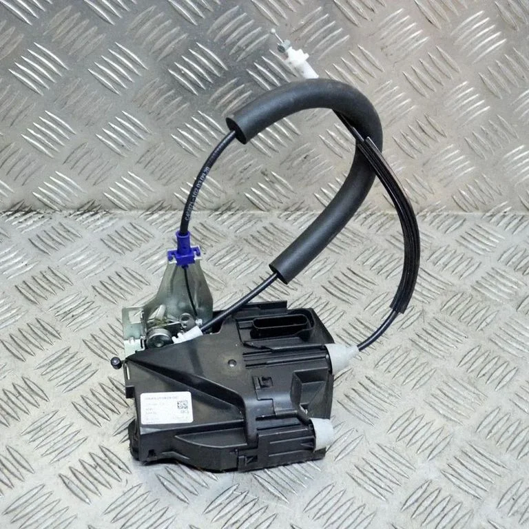 Wkładka zamka przy klamce (wersja 2-drzwiowa) HK83203A29GC