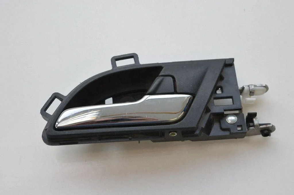 Priekšējais iekšējais atvēršanas rokturis – Honda CR-V (2007-2012)