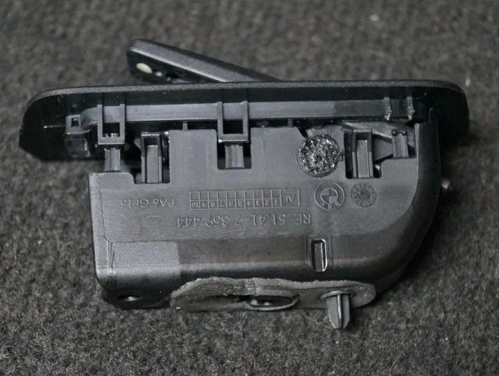 Front door interior handle 7359444
