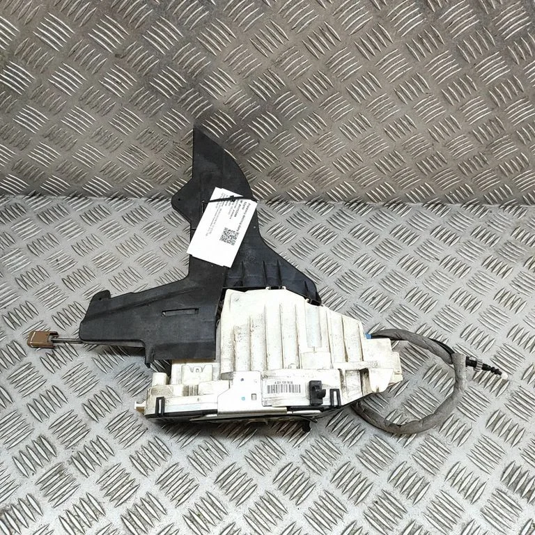 Front door lock A2217207835
