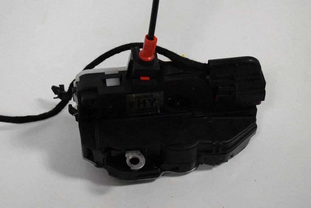 Front door lock 13579518 – Opel Cascada (2013-)